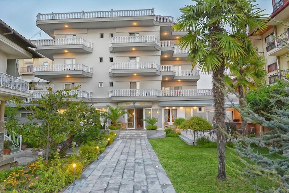 Hotel Ioni Paralía Екстериор снимка